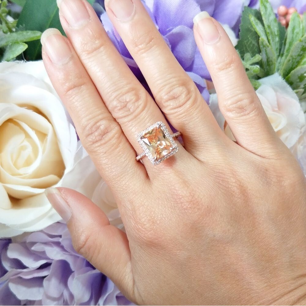🍒NEW🍒 GORGEOUS SIMULATED CITRINE RING - Picture 2 of 13